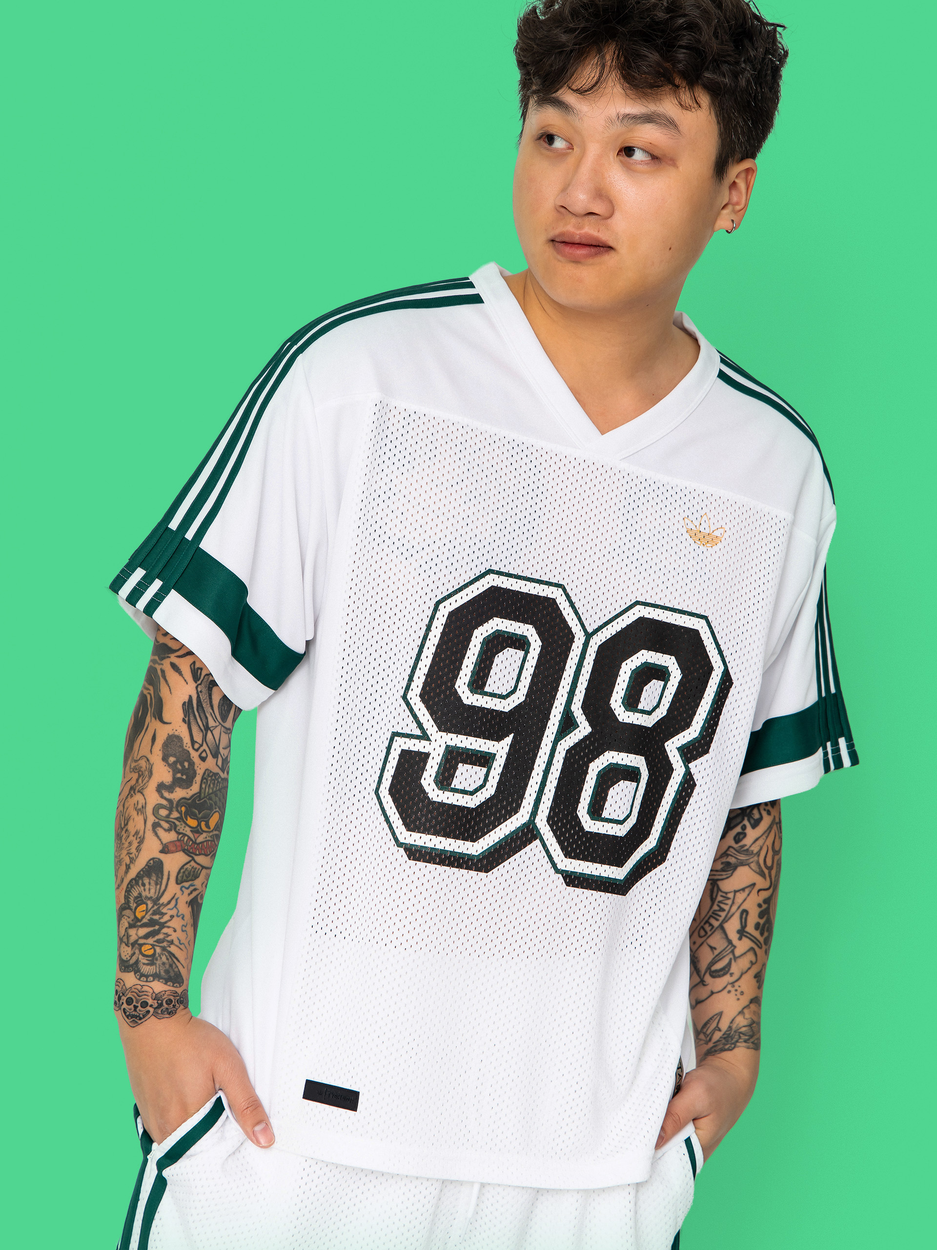 u0424u0443u0442u0431u043eu043bu043au0430 adidas Tyshawn Jrsy (white/cgreen)