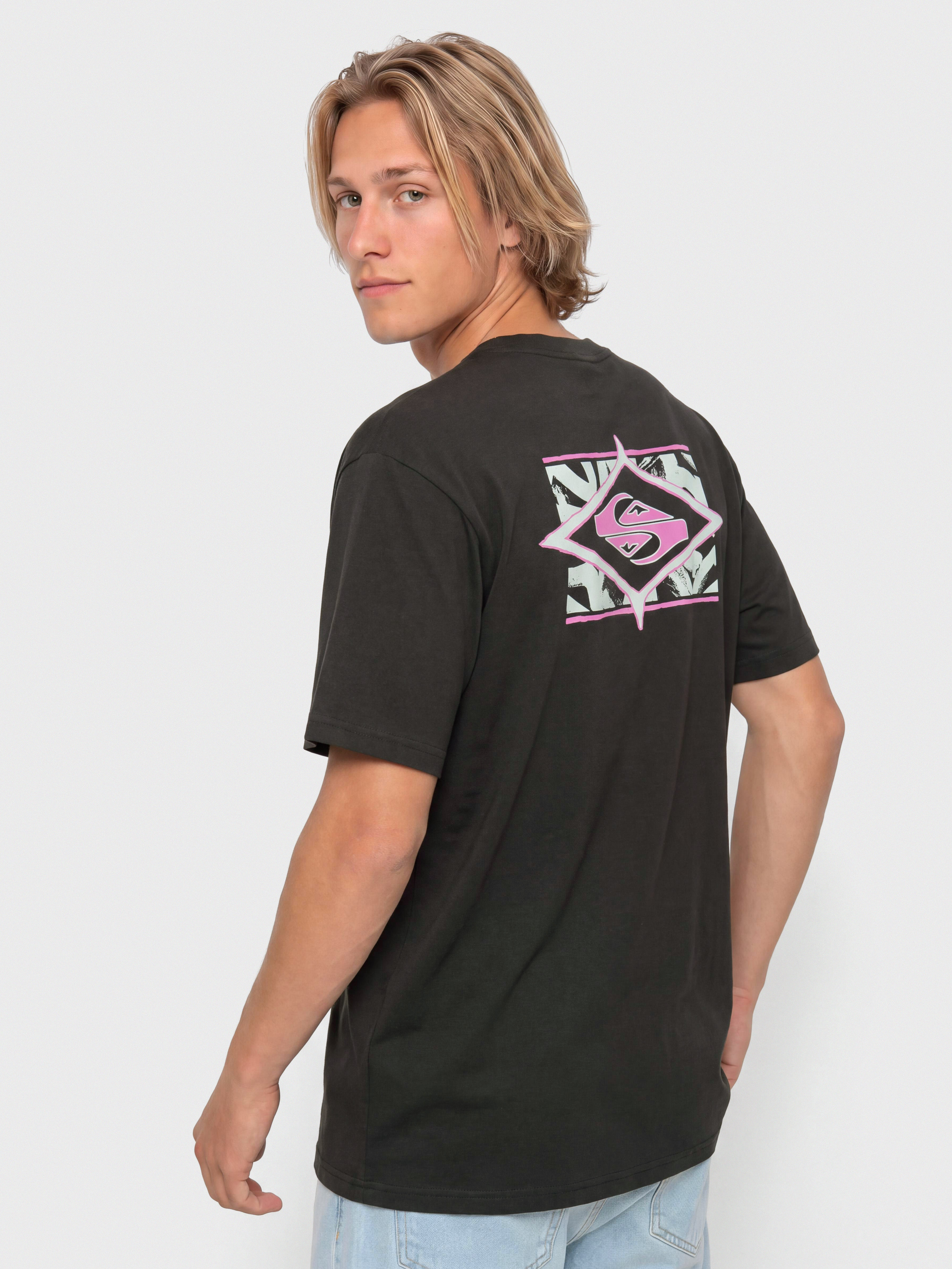 Футболка Quiksilver Evo Swell Squad (tarmac)