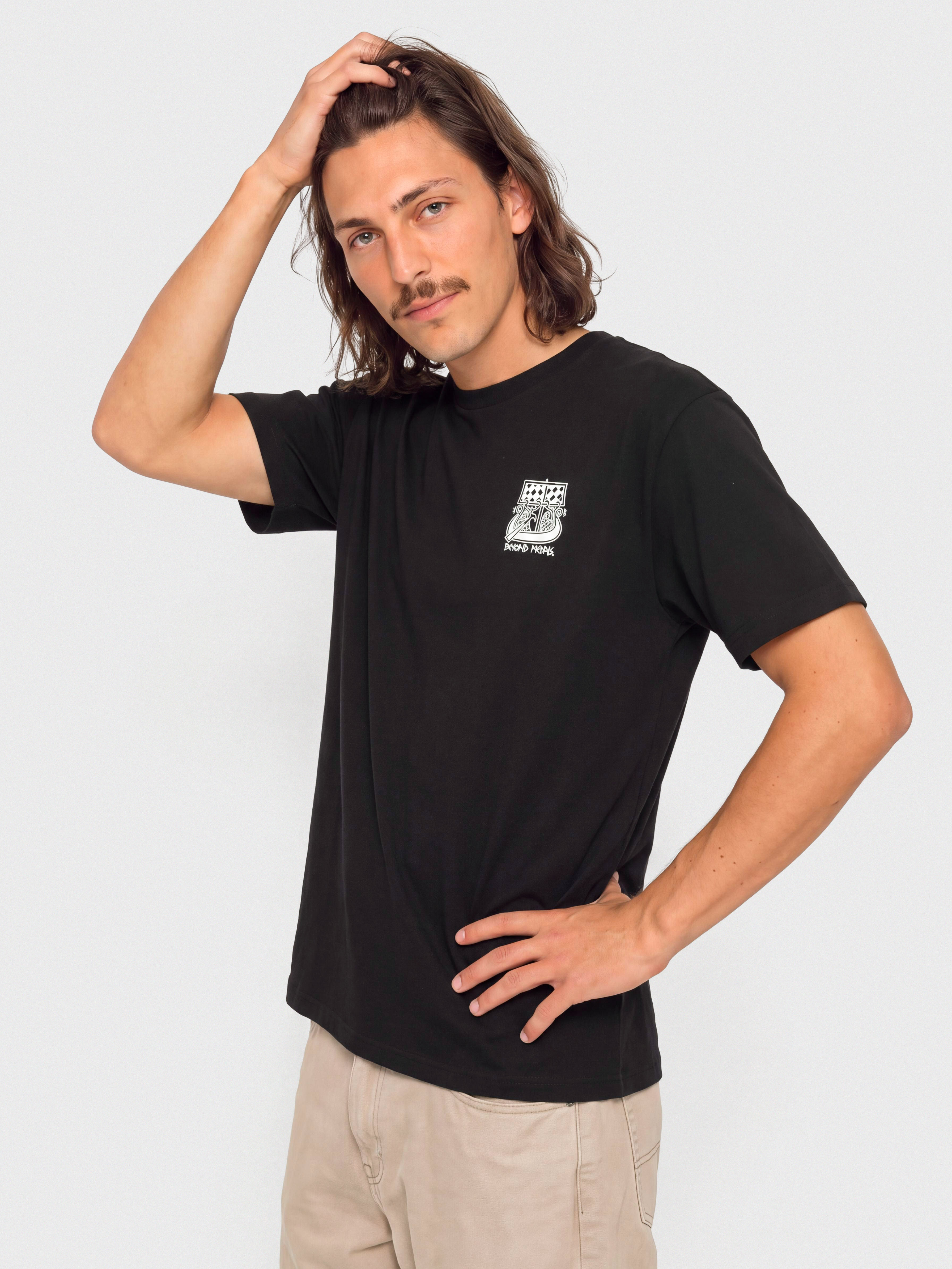 Футболка Beyond Medals Baekkel (black)