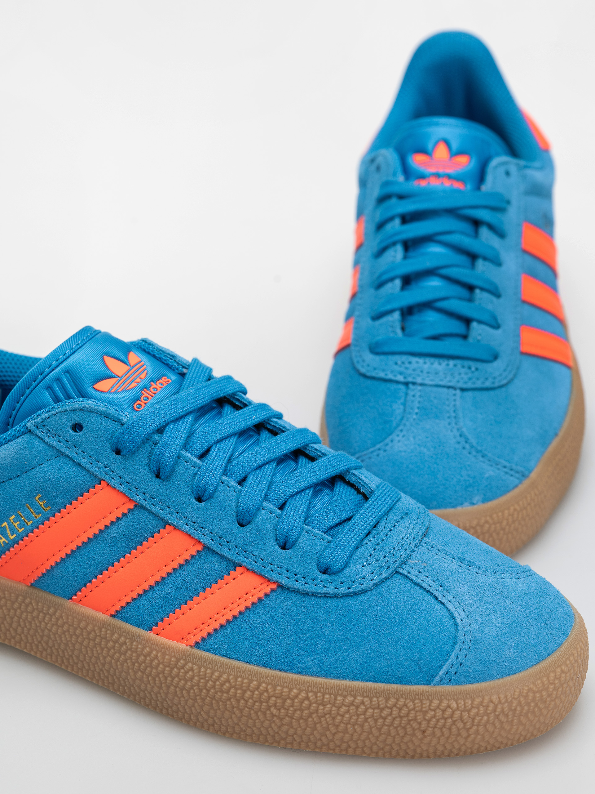 Взуття adidas Gazelle Adv (brblue/solred/gum4)