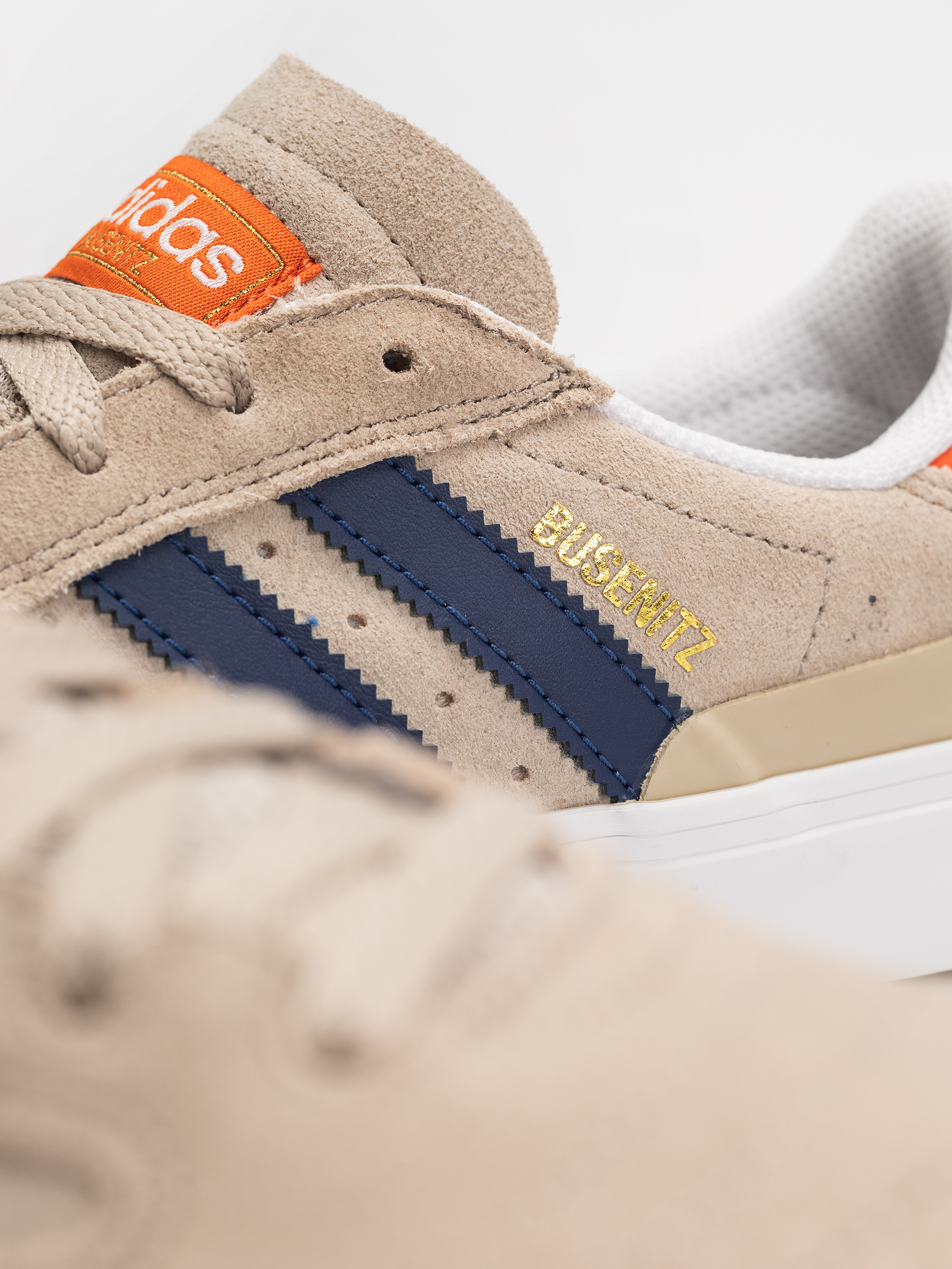 Взуття adidas Busenitz Vulc II (wonbei/dkblue/corang)