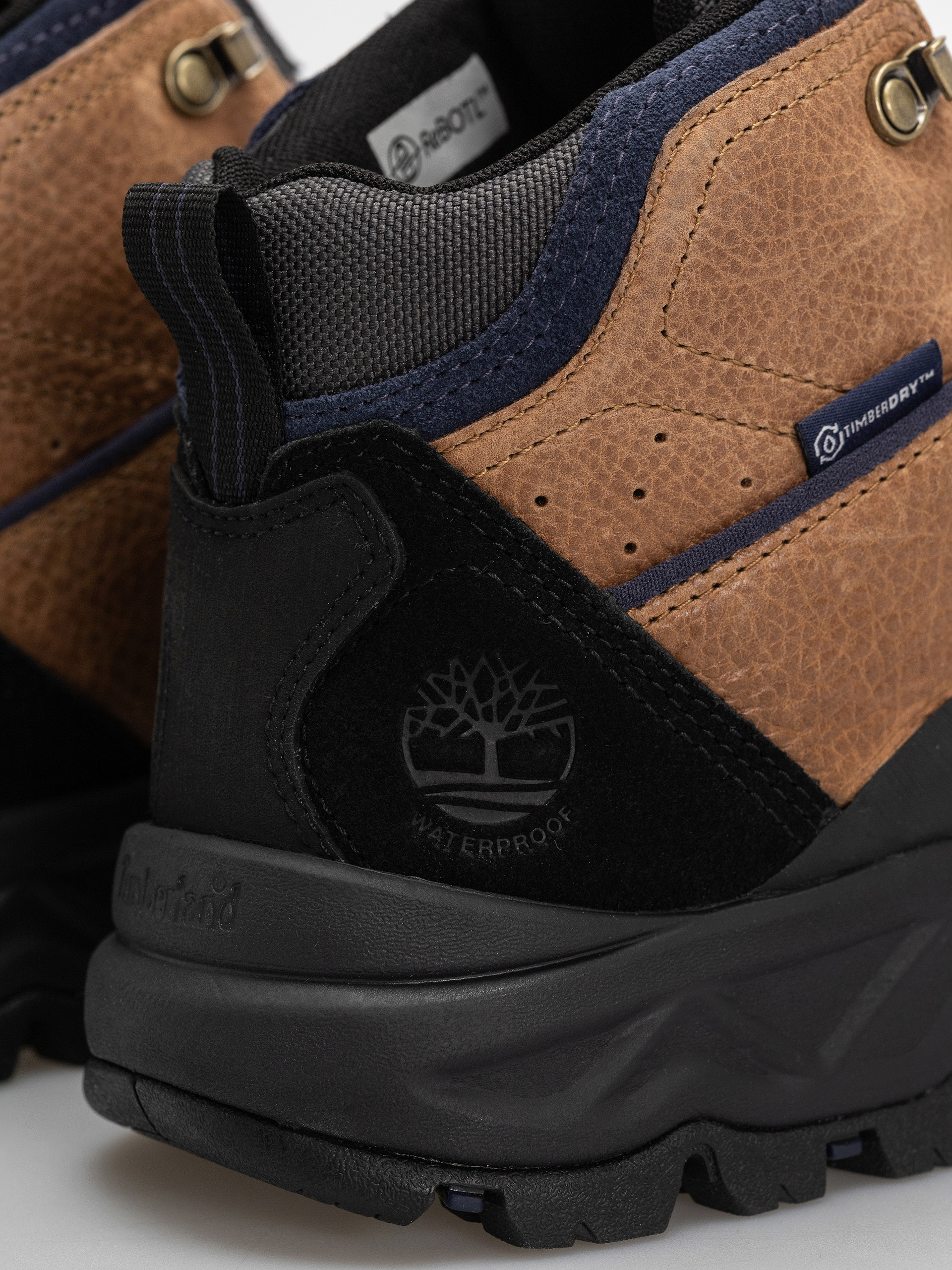 Зимове взуття Timberland Mt Maddsen 2.0 Mid Lc (medium brown suede)