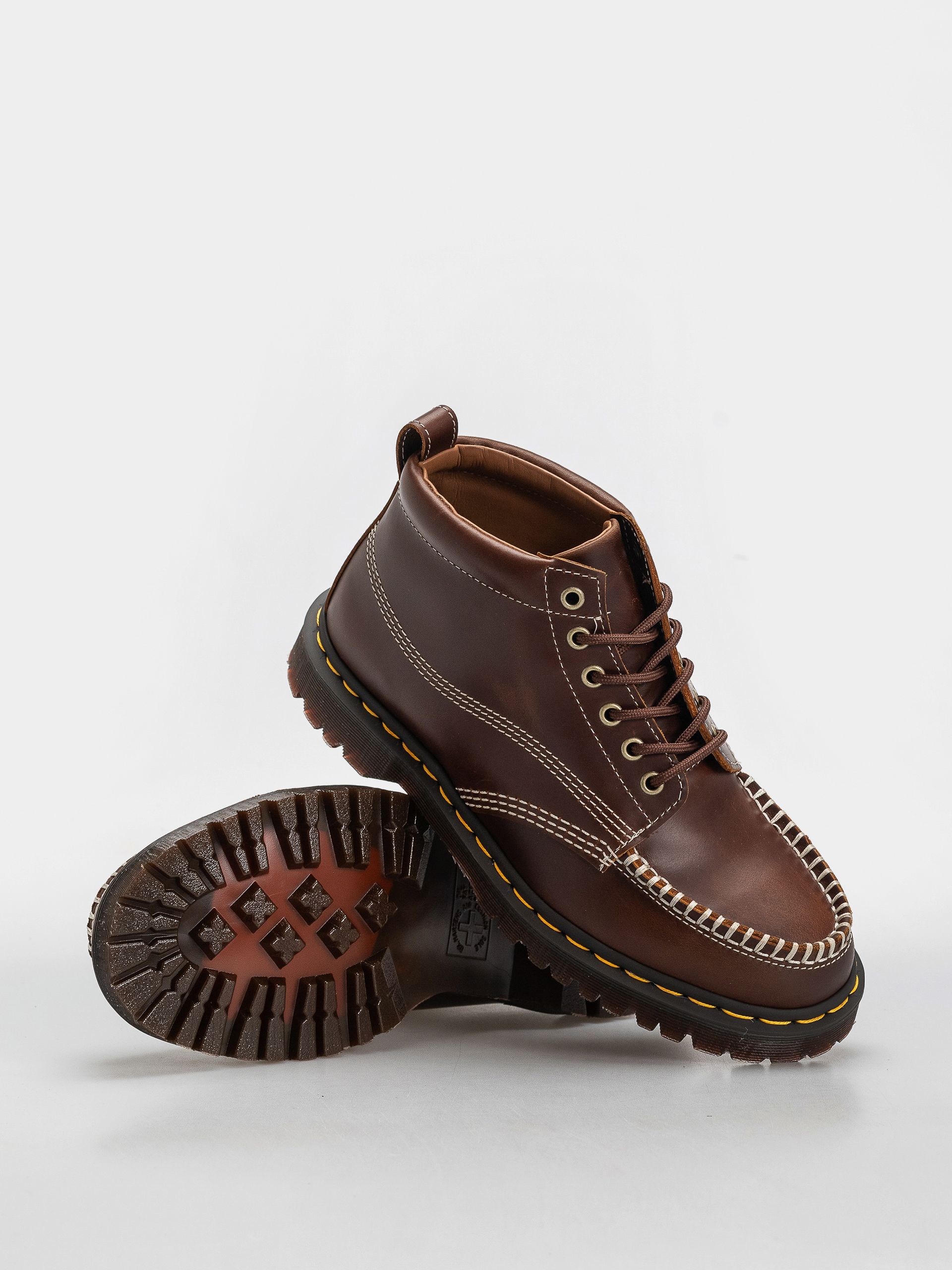 Взуття Dr. Martens Lowell Chukka (butterscotch)
