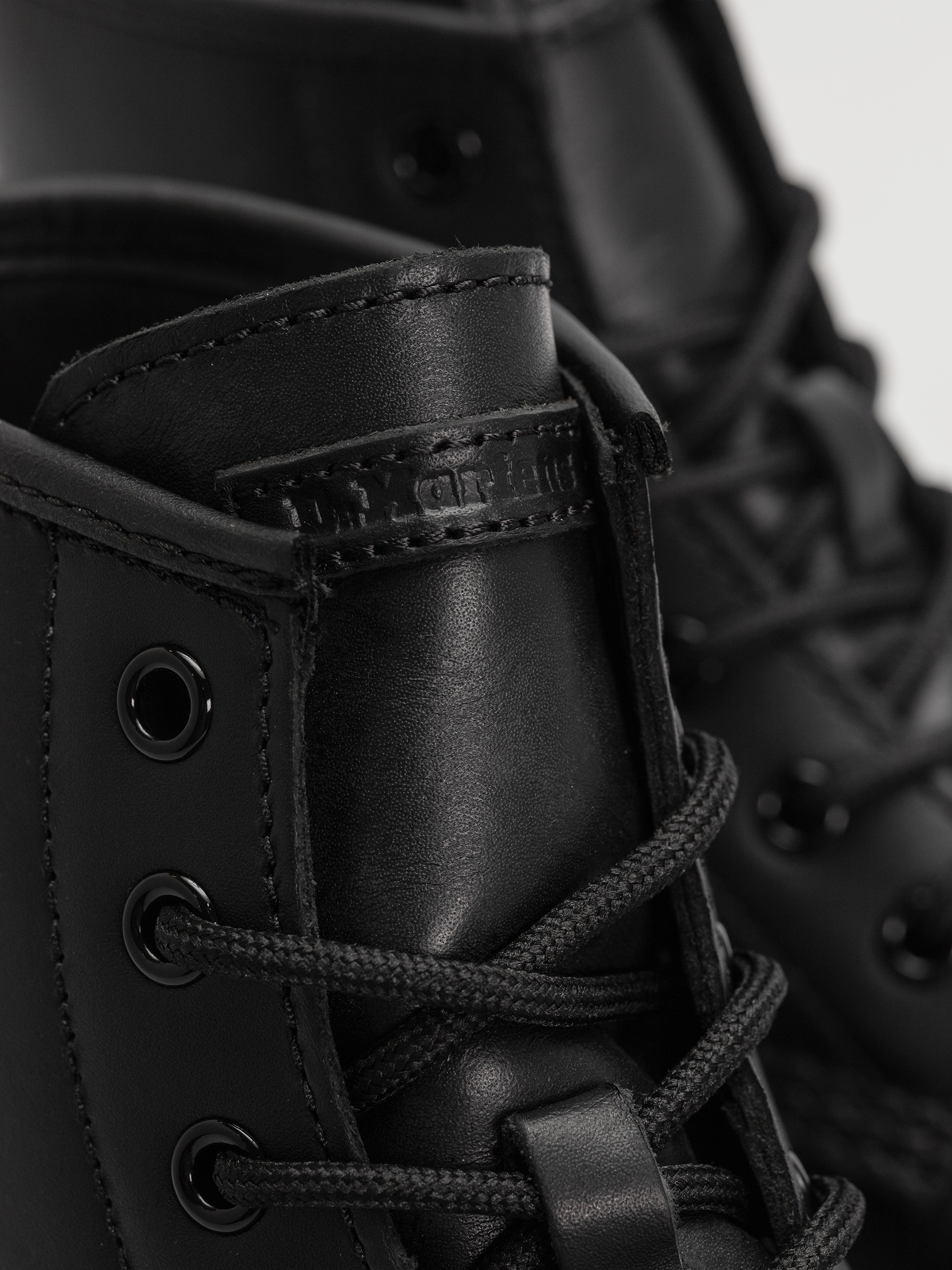 Взуття Dr. Martens Brookline Chukka (black)