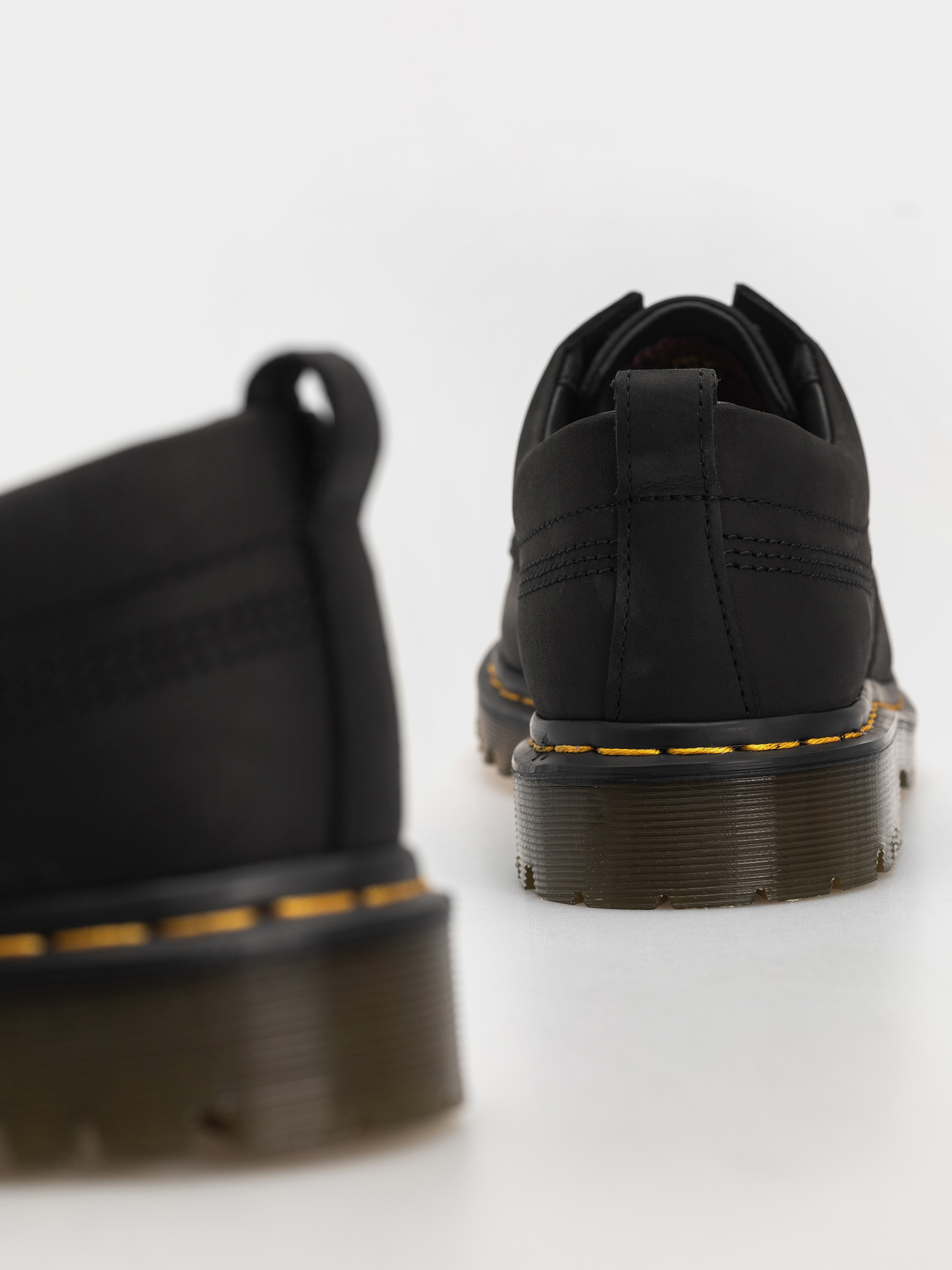 Взуття Dr. Martens Lowell (black)