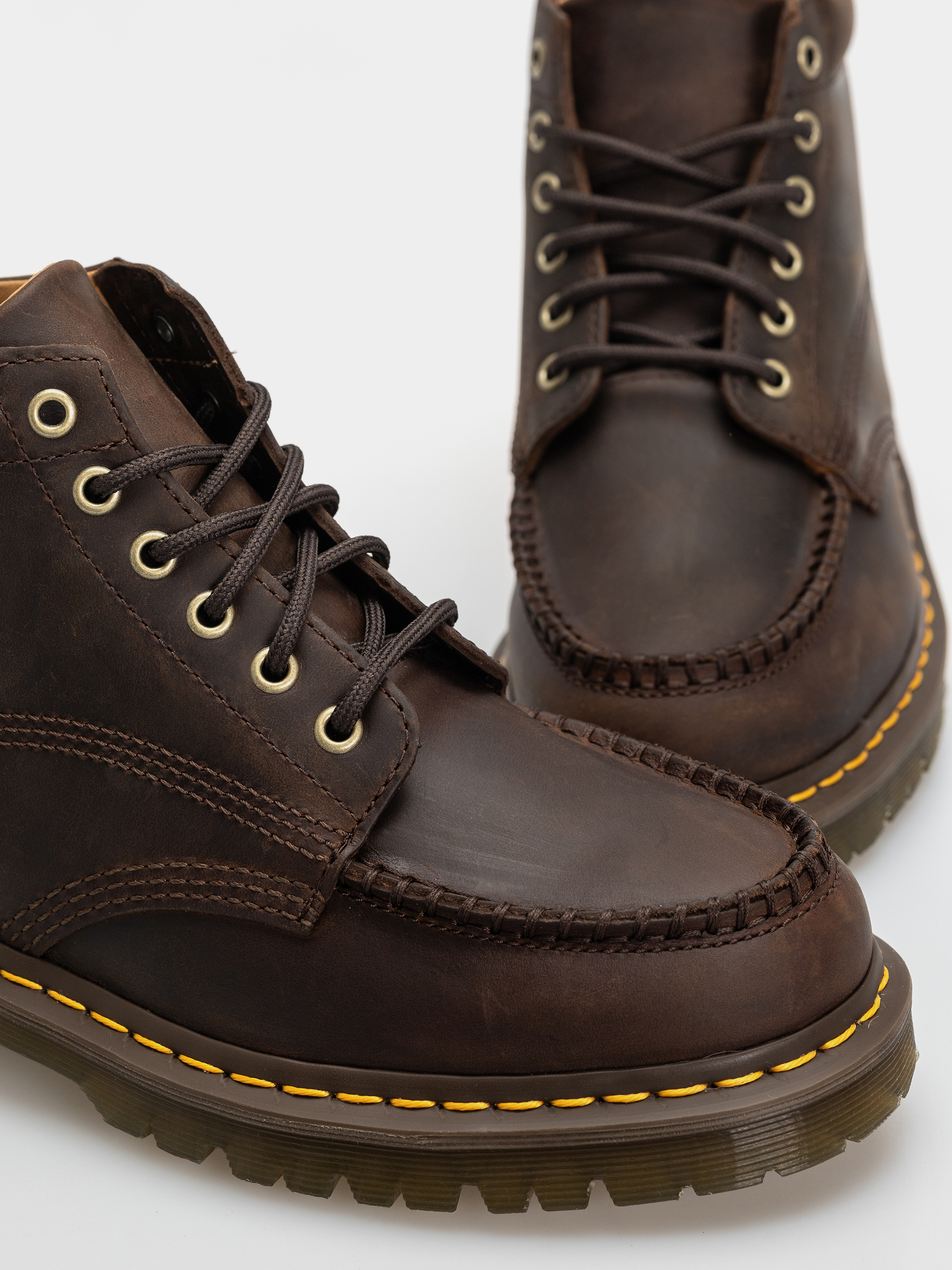 Взуття Dr. Martens Lowell Chukka (dark brown)
