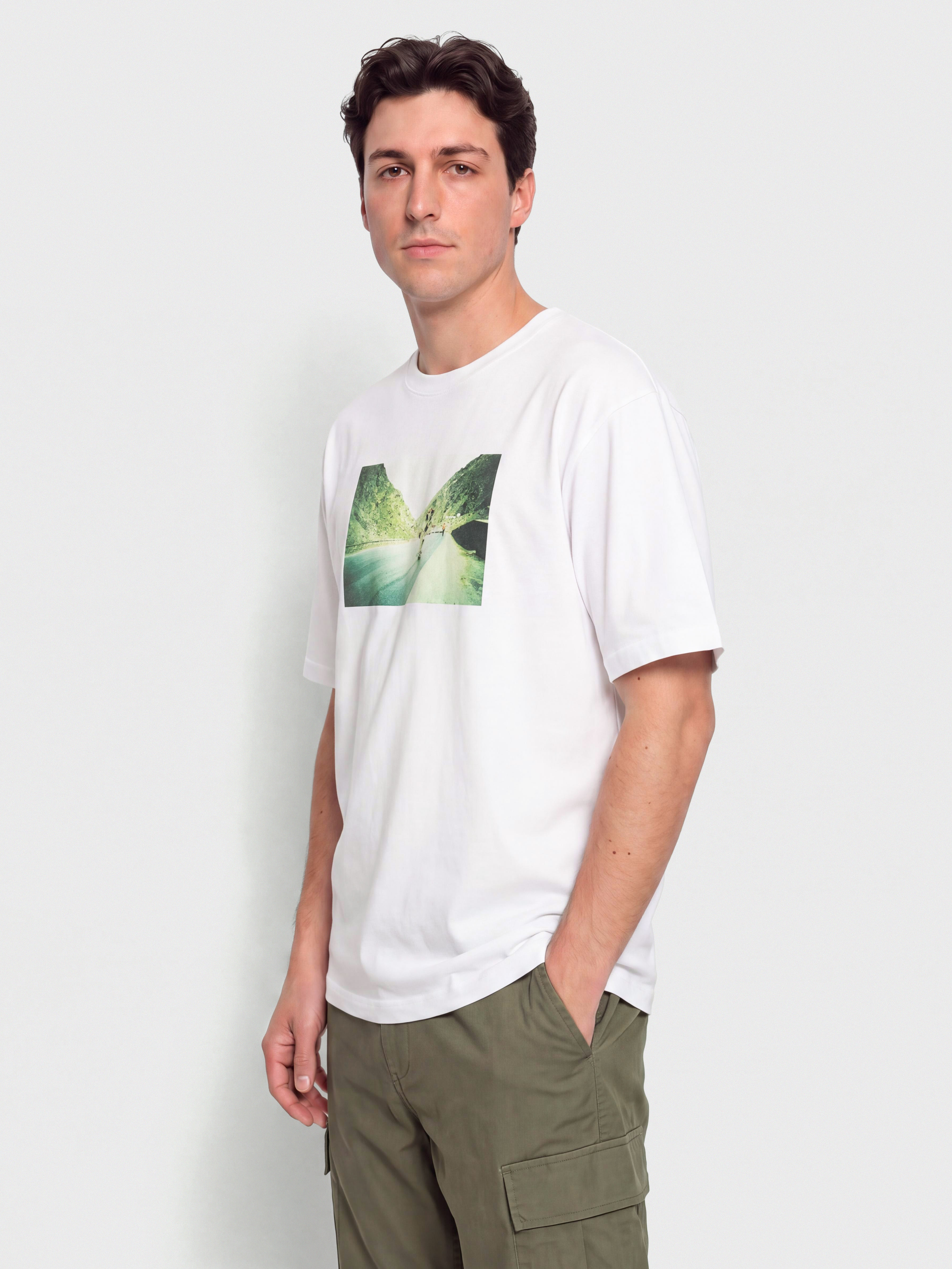 Футболка OBEY Skateistan Photo (white)