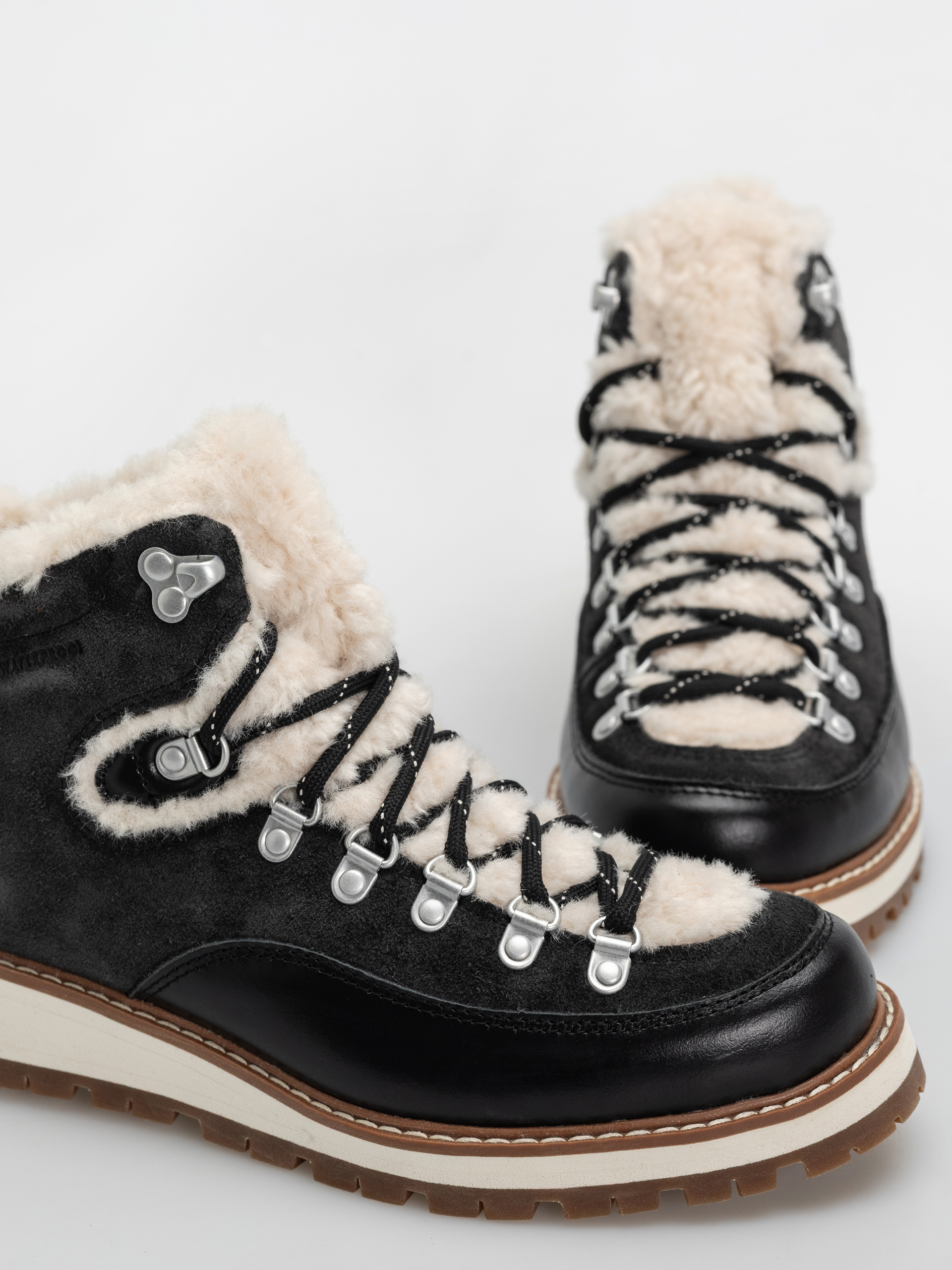 Взуття Merrell Sugarloaf Mid Wmn (black)