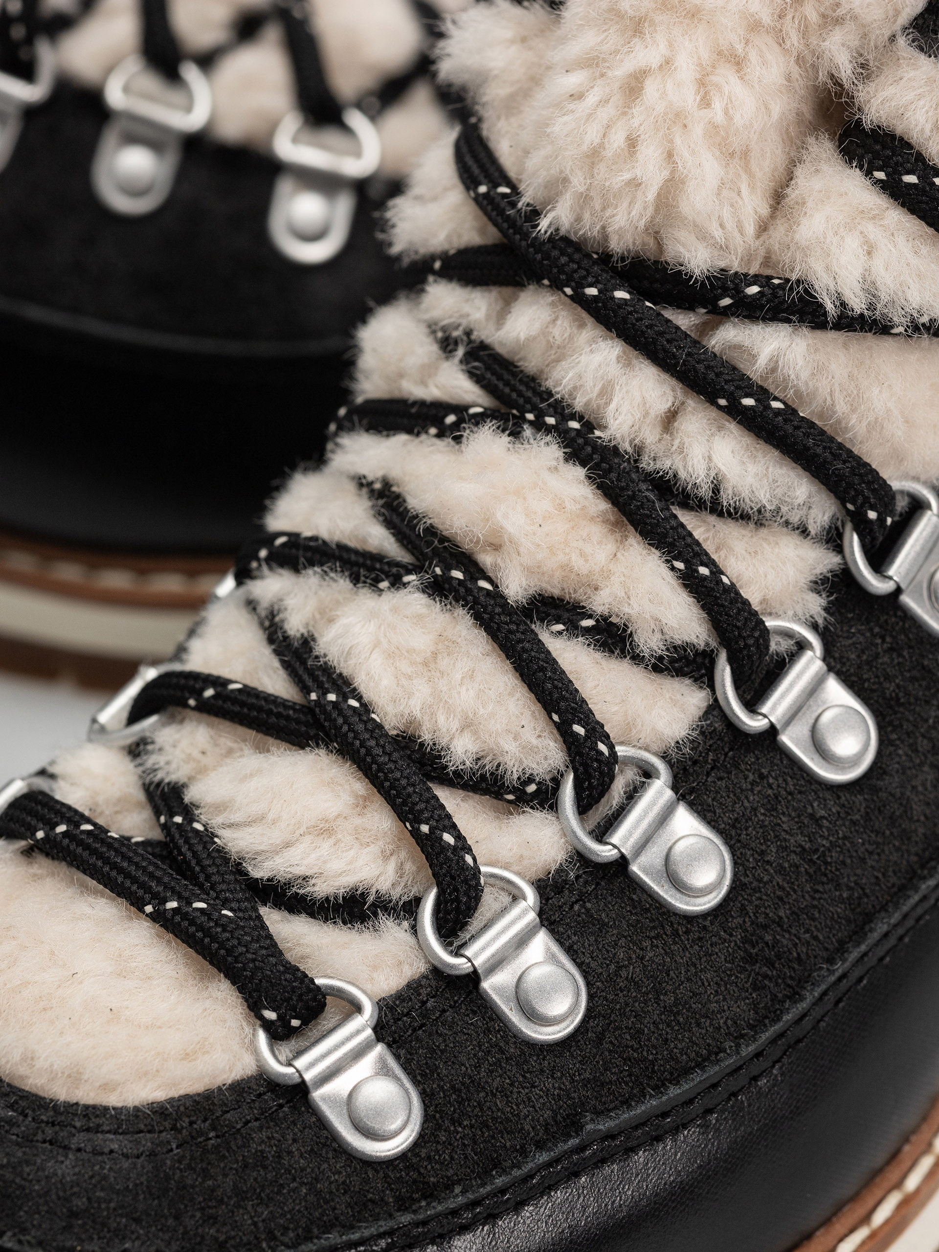 Взуття Merrell Sugarloaf Mid Wmn (black)