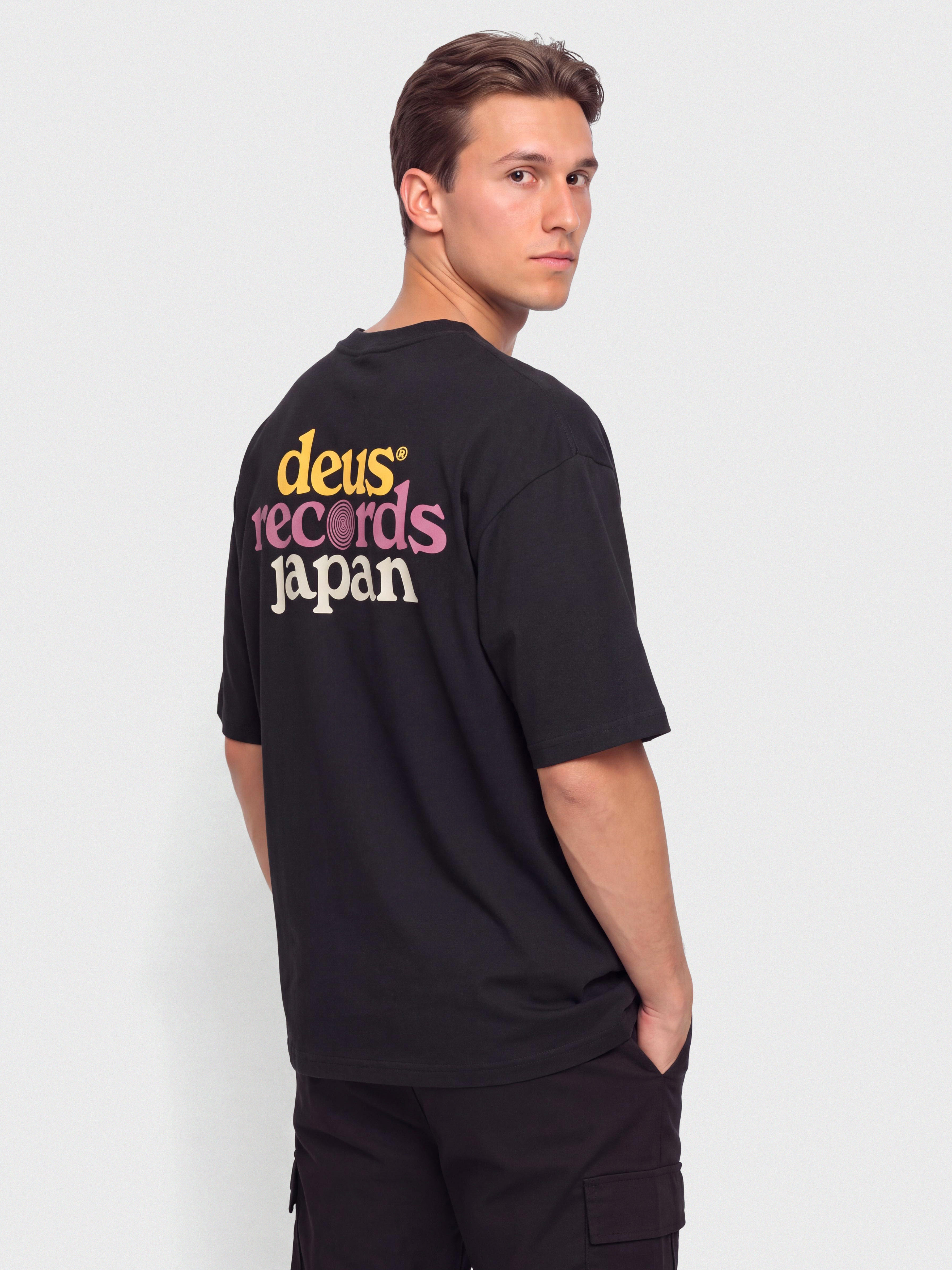 Футболка Deus Ex Machina Strata Os