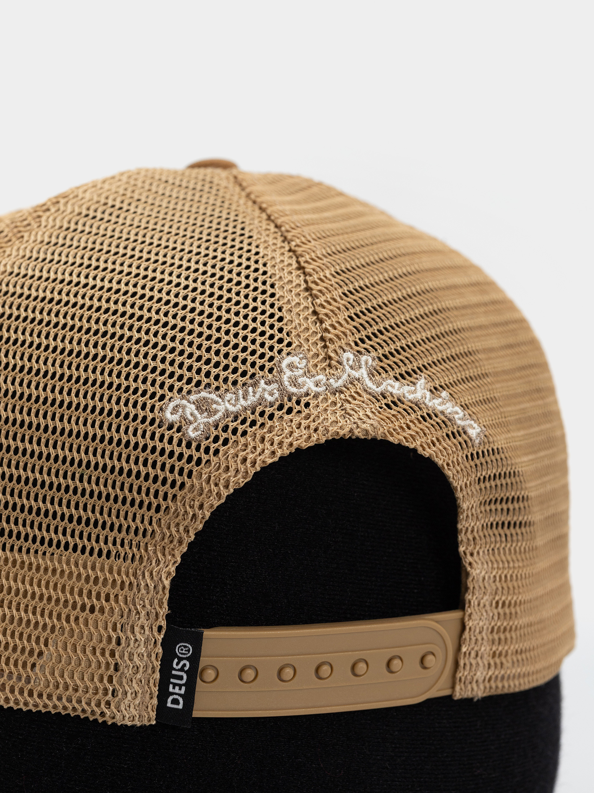 Кепка Deus Ex Machina Josel Trucker (camel brown)