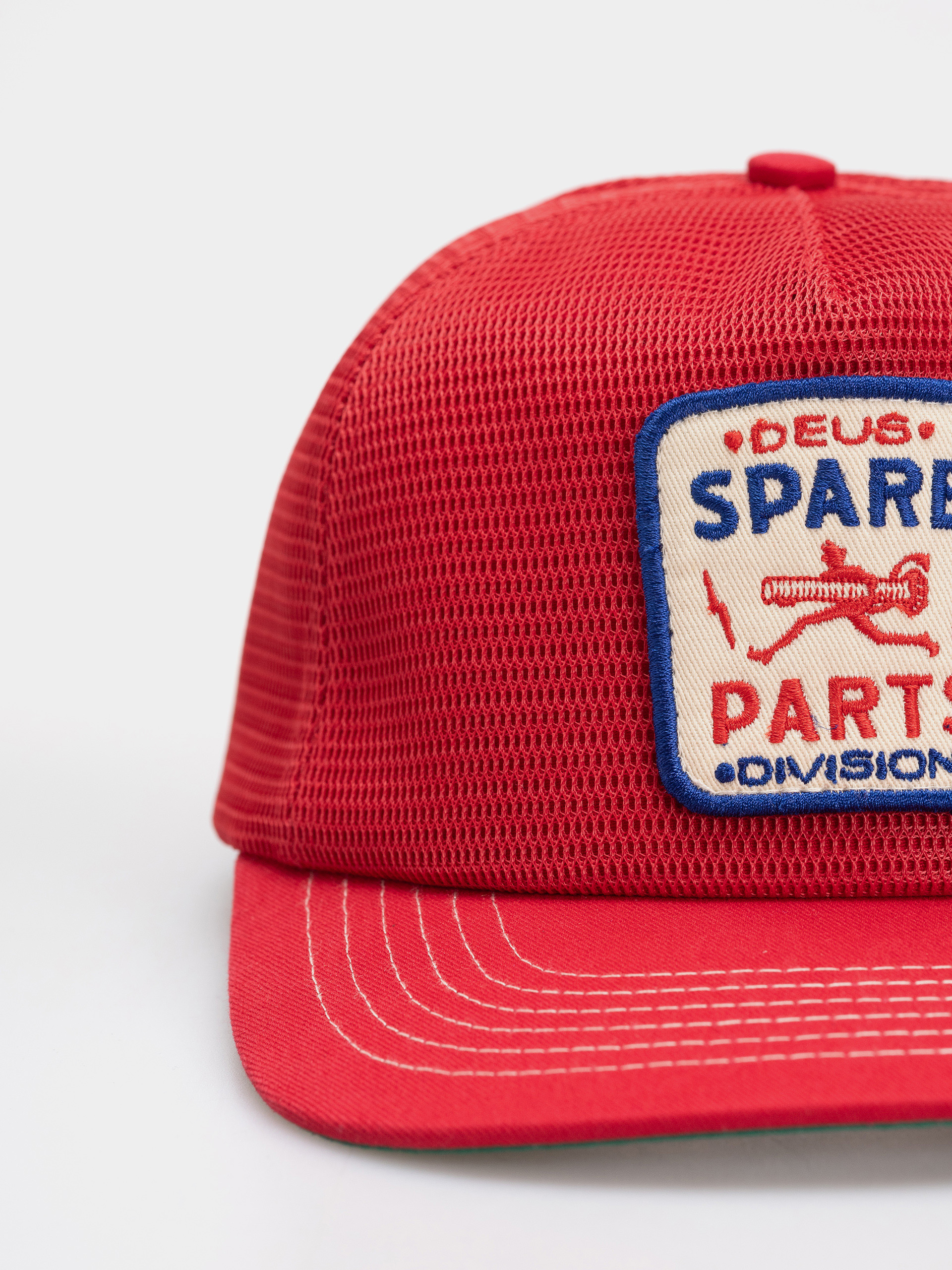 Кепка Deus Ex Machina Mudflap Trucker (cherry red)