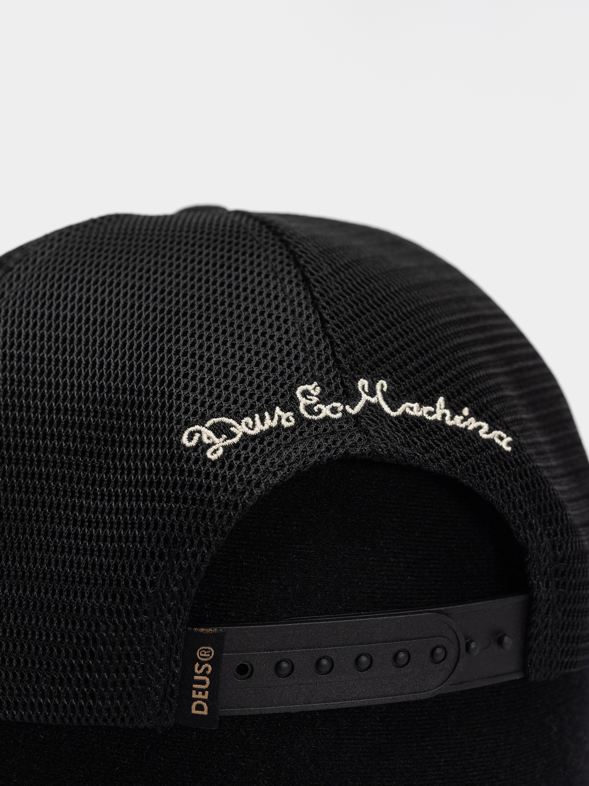 Кепка Deus Ex Machina Mudflap Trucker (black)