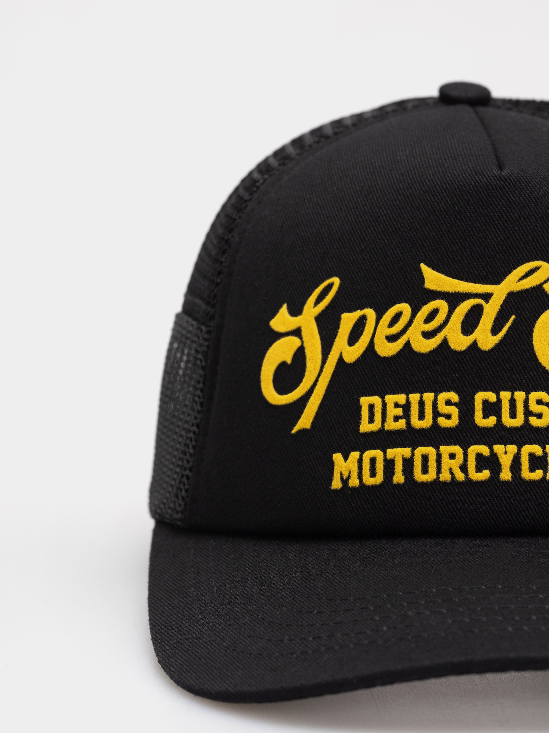 Кепка Deus Ex Machina Welcome Trucker (black)