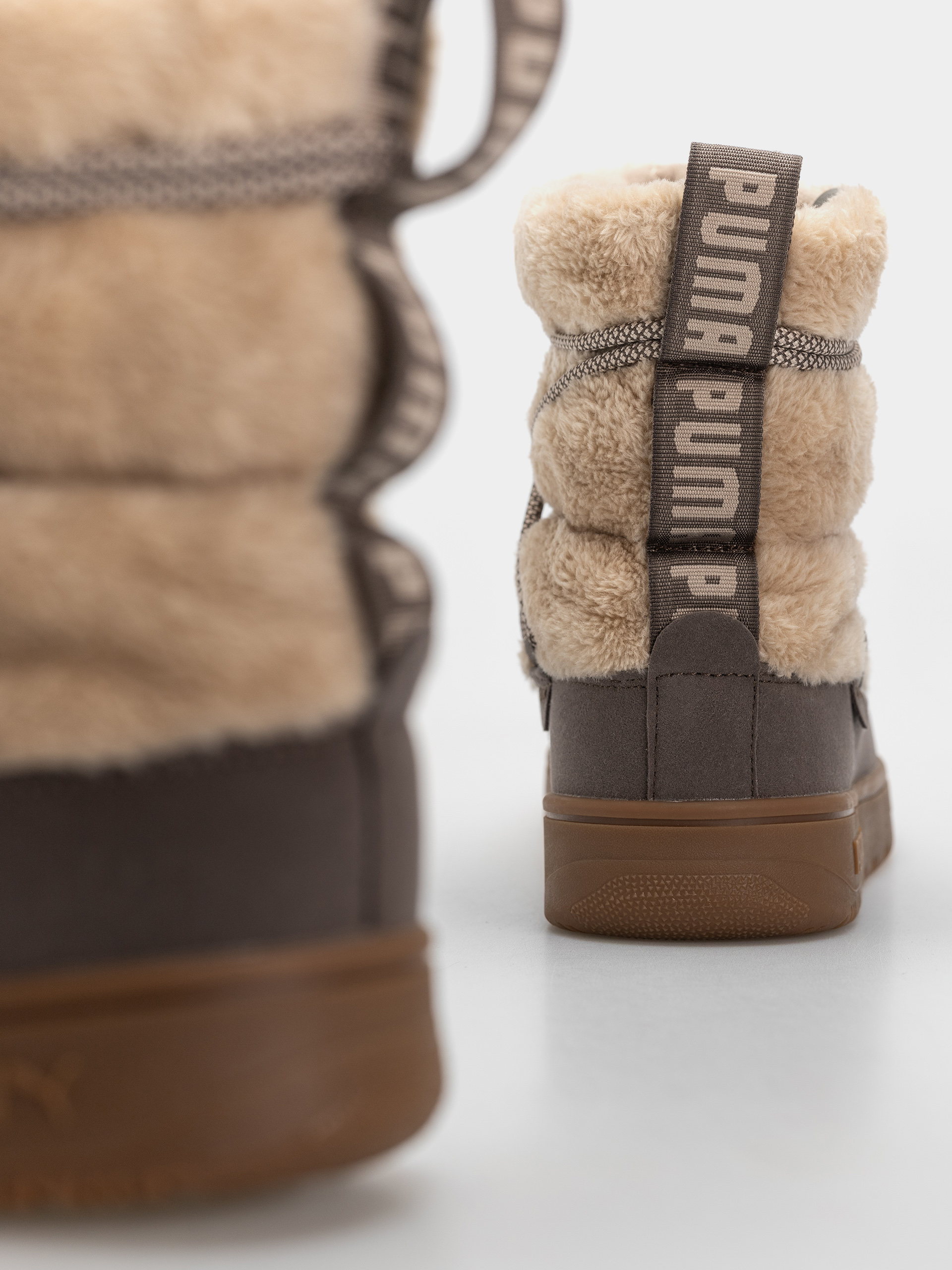 Взуття Puma Snowbae Suede Wmn (birch/matte bronze)