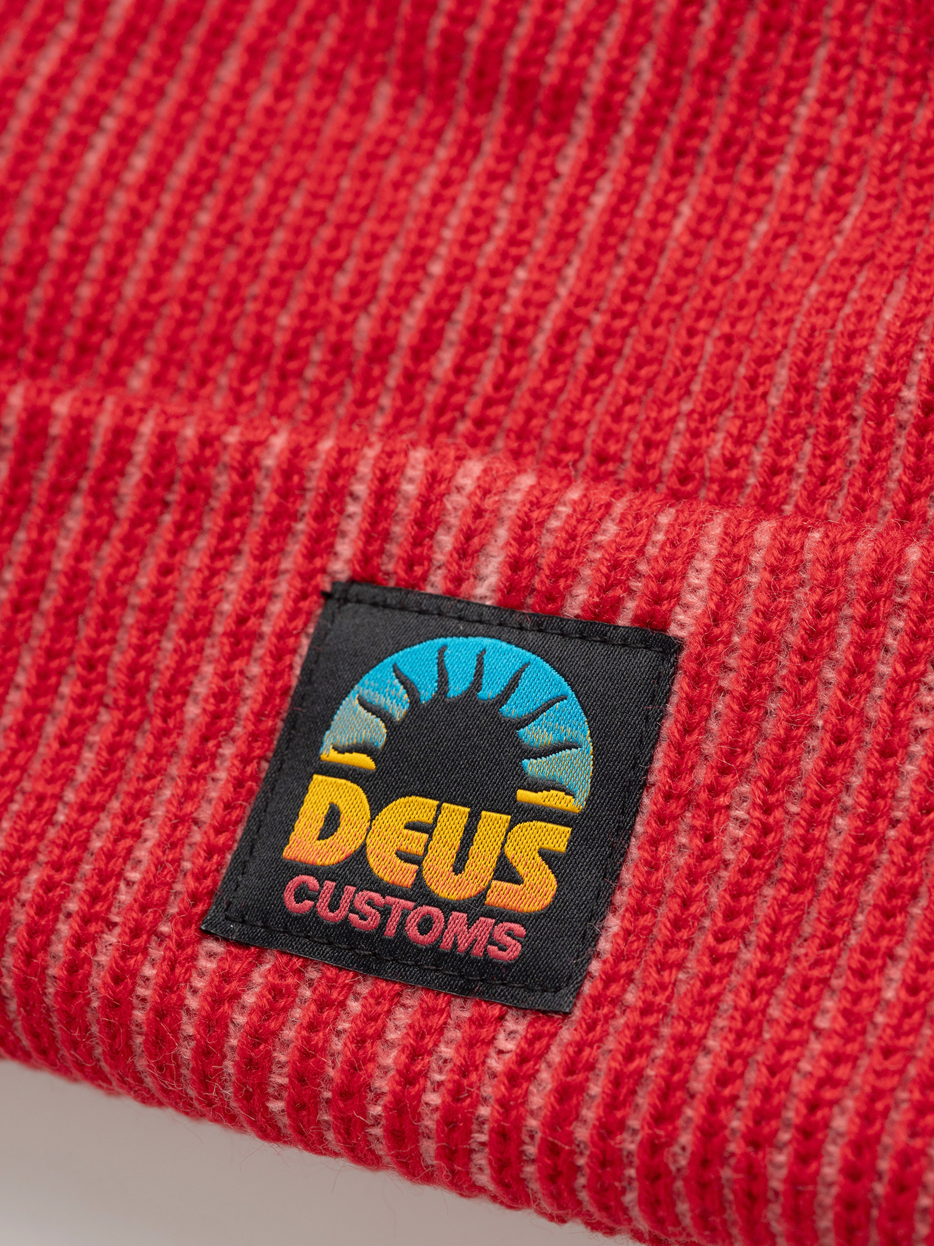 Шапка Deus Ex Machina Melody 2 Tone (cherry red)