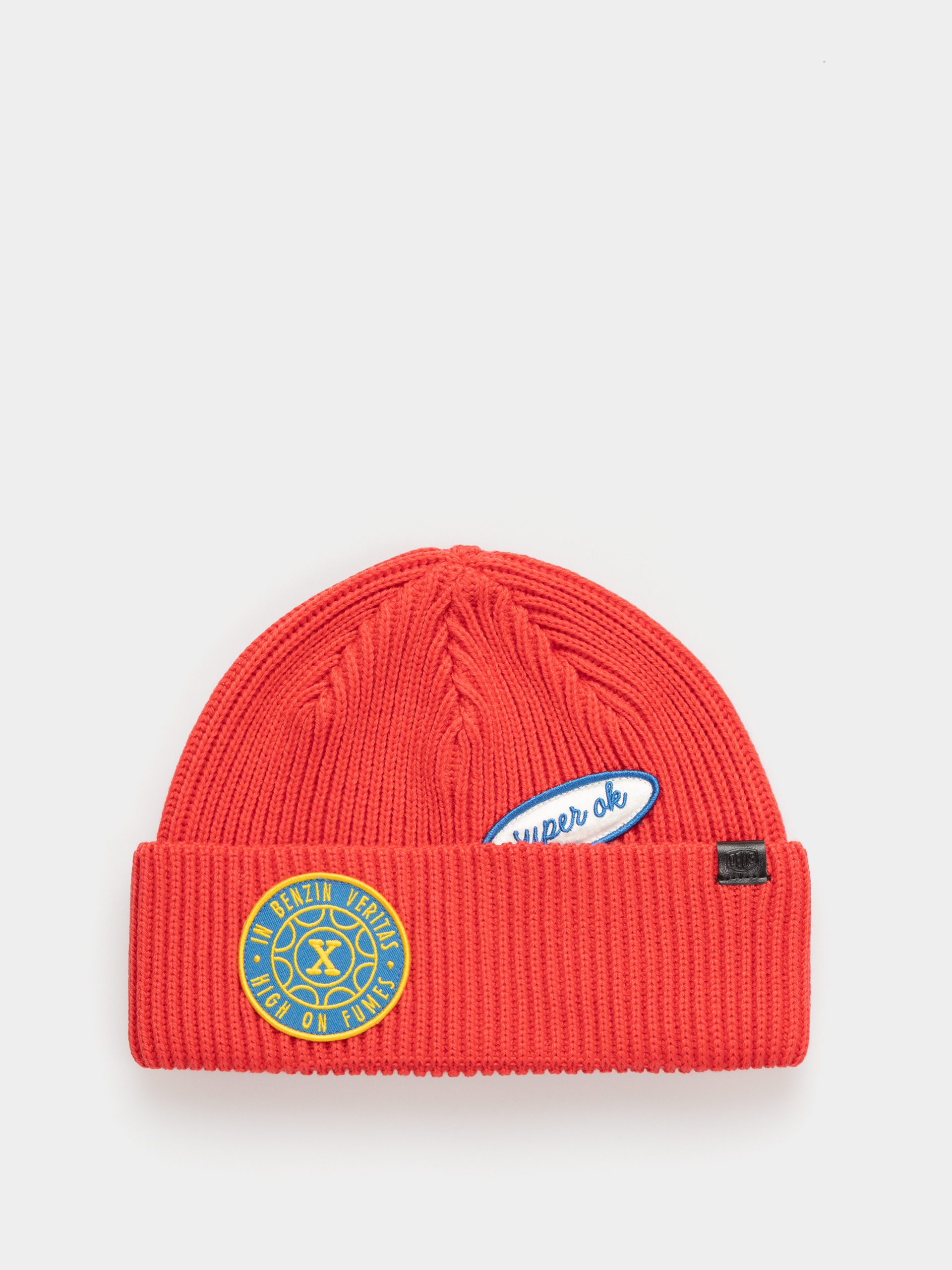 u0428u0430u043fu043au0430 Deus Ex Machina Trophy Wmn (red)