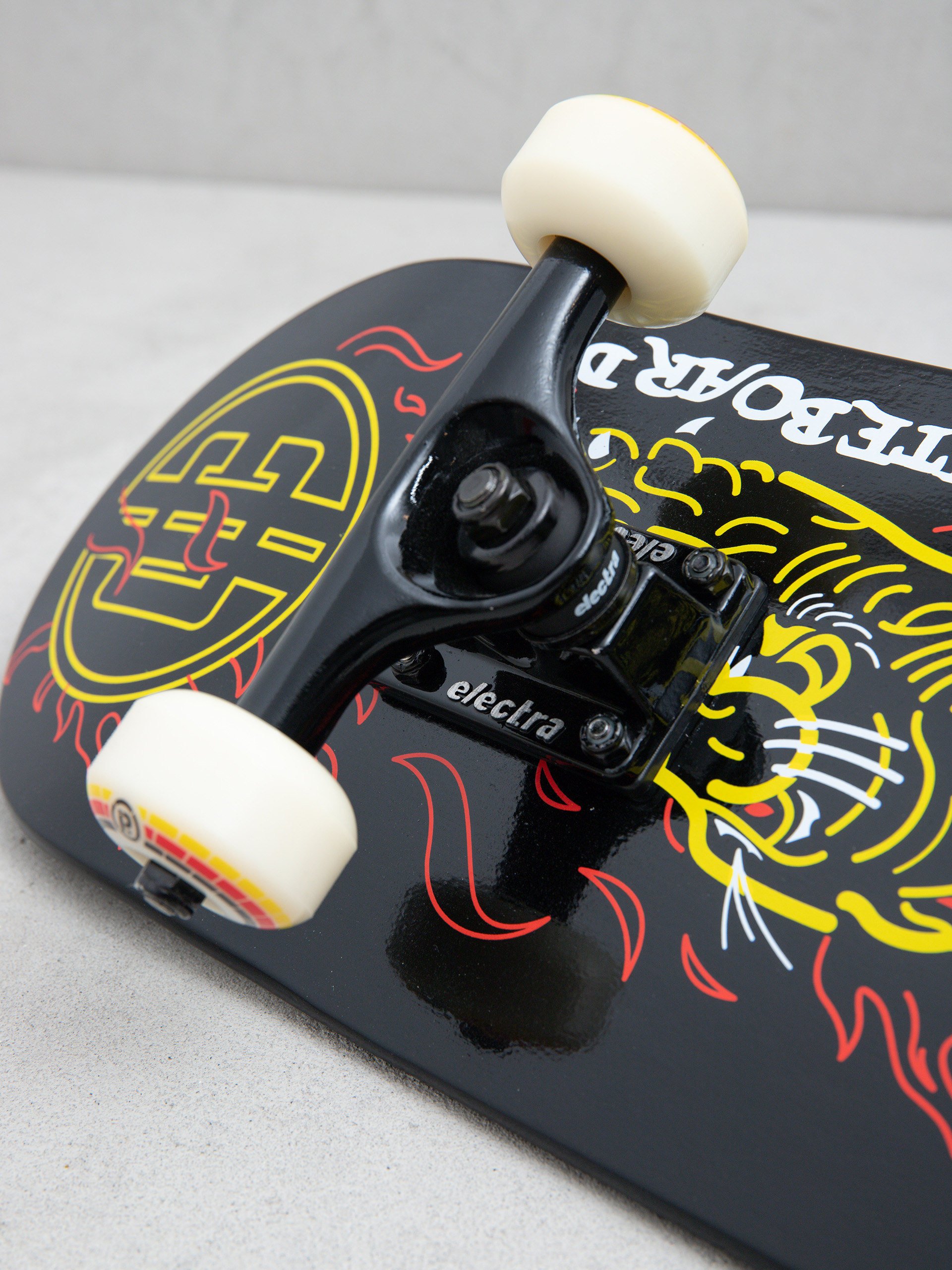 Скейтборд Cartel Skateboards Tiger (black)