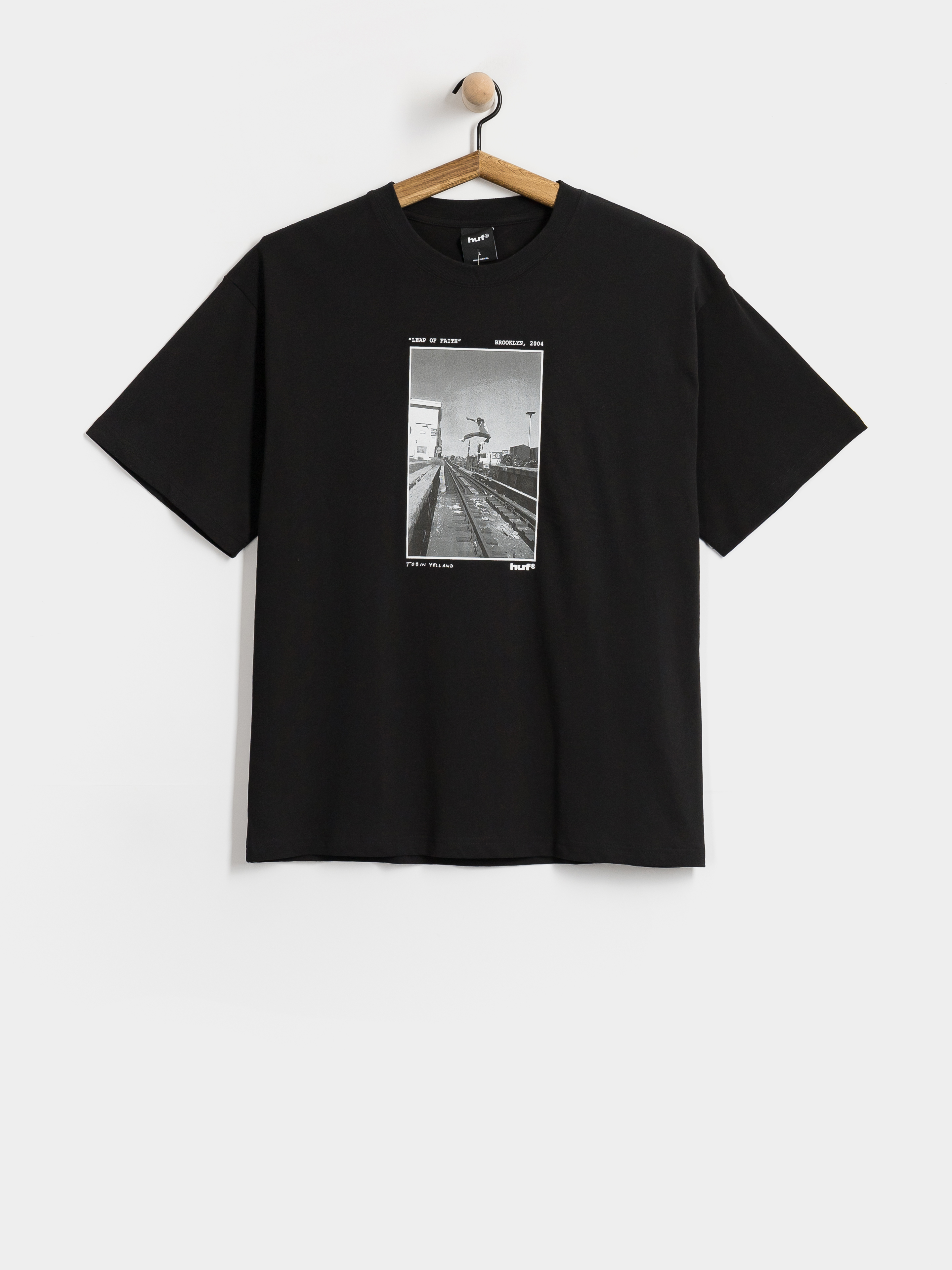 Футболка HUF Taking The Leap (black)