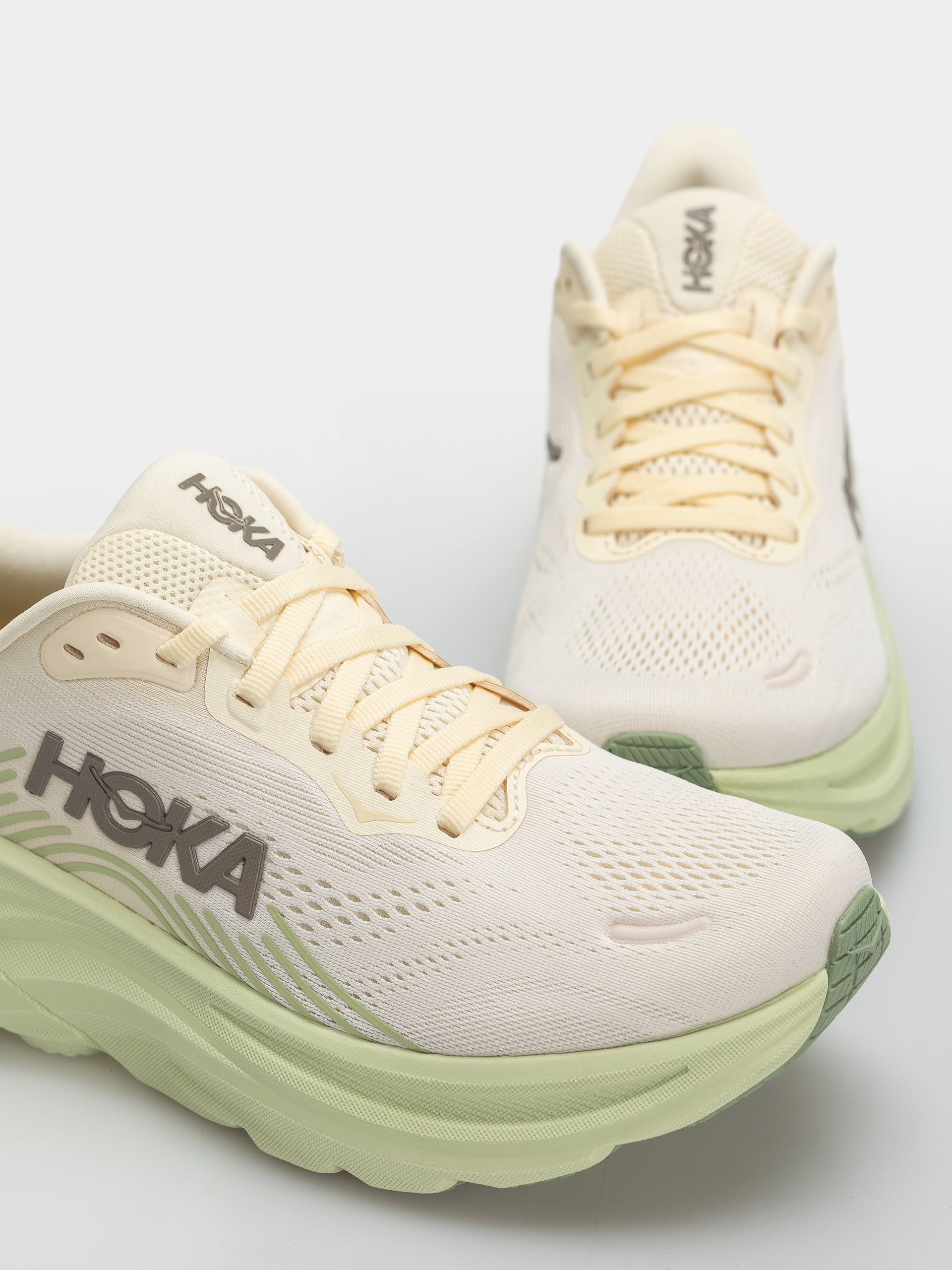 Взуття Hoka Clifton 11 Wmn (alabaster/morning dew)