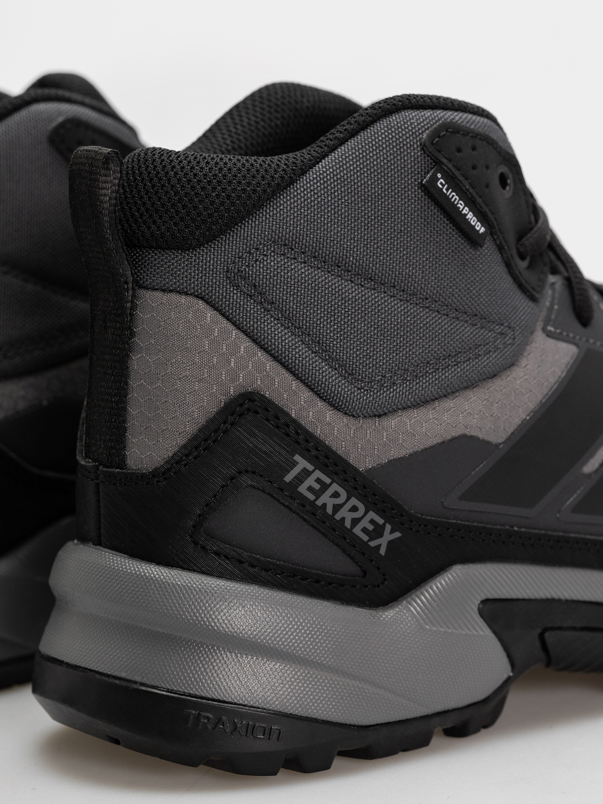 Взуття adidas Terrex Eastrail 3 M (grefou/cblack/carbon)