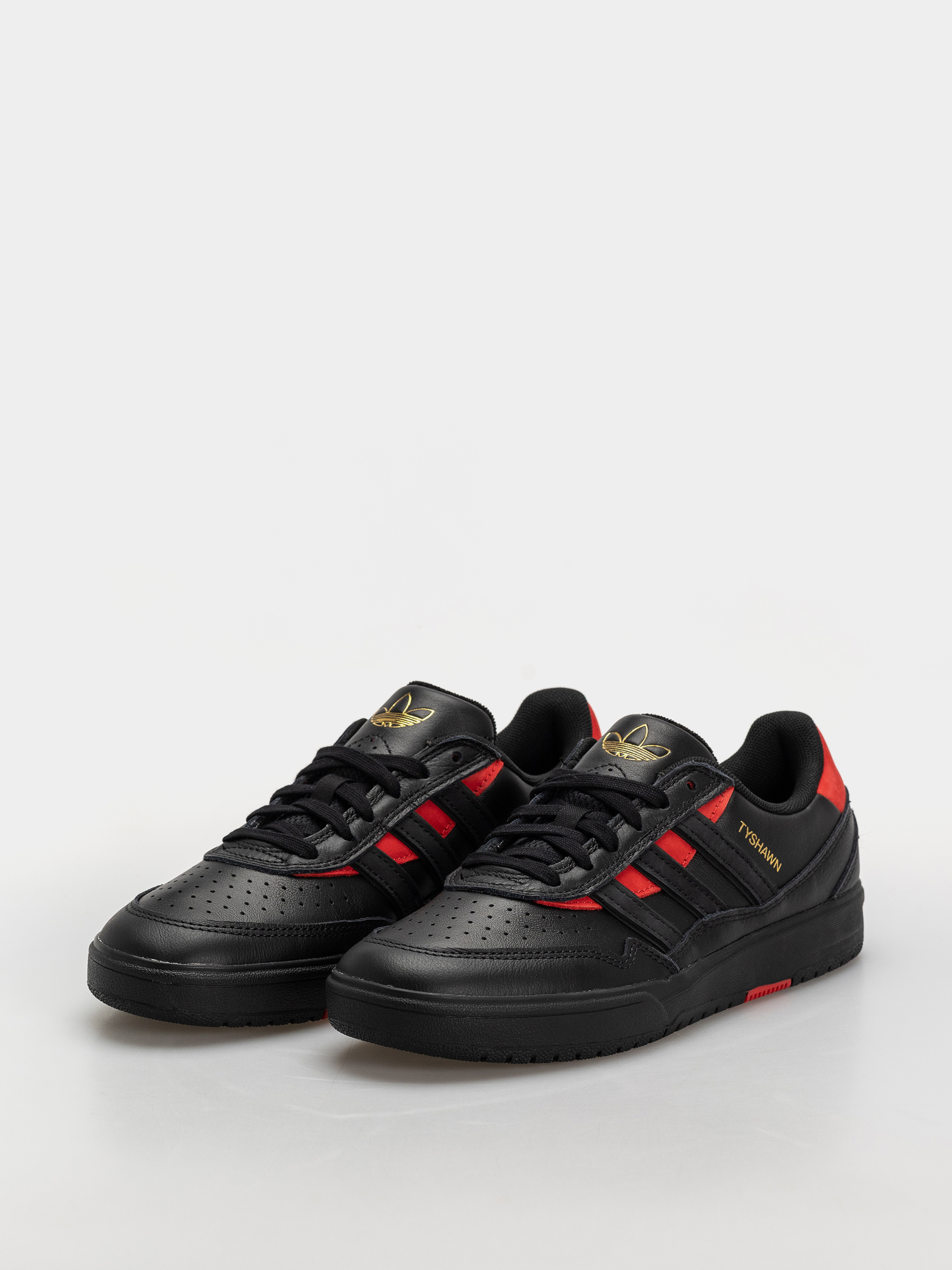 Взуття adidas Tyshawn II (cblack/cblack/betsca)