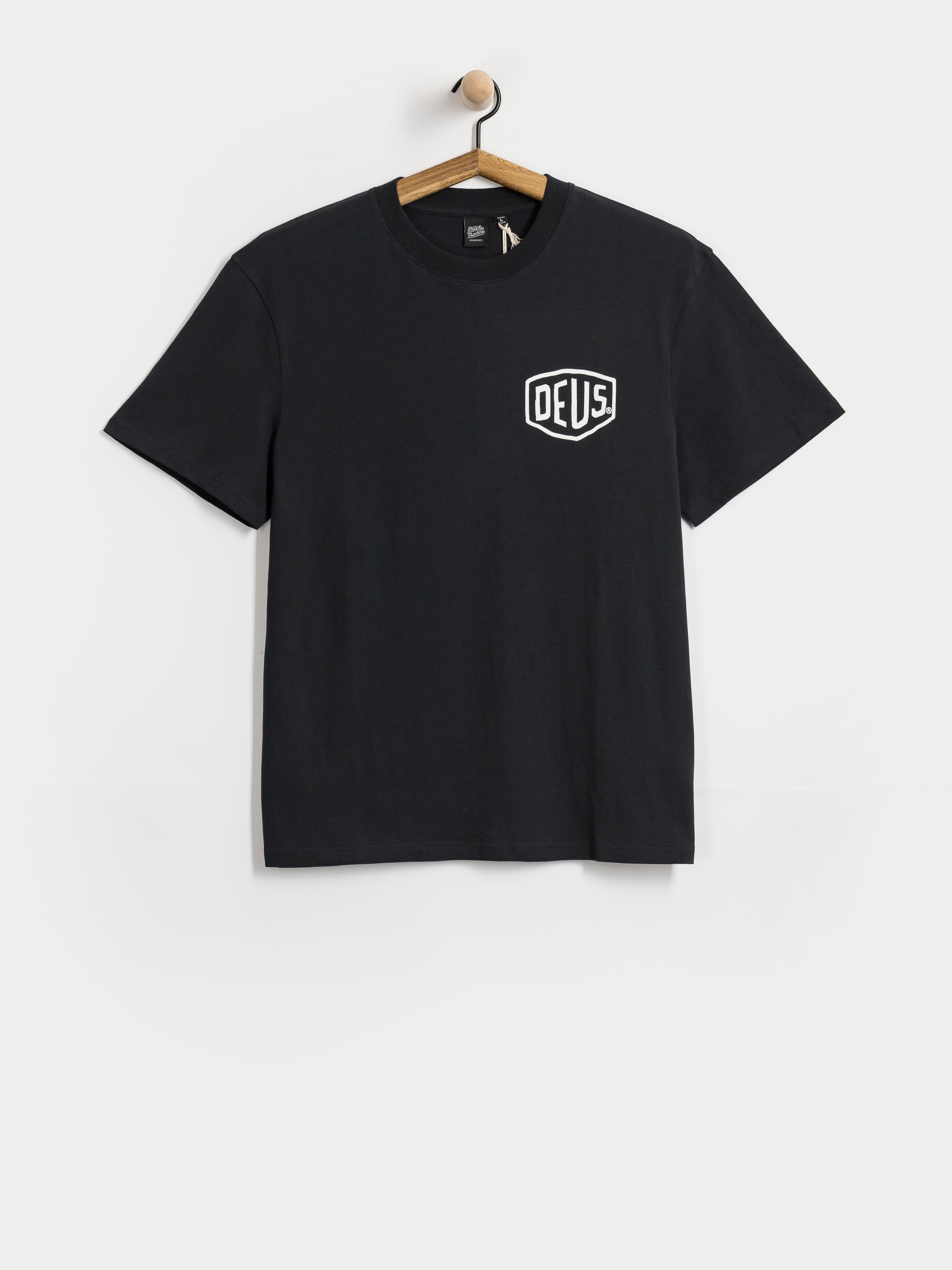 Футболка Deus Ex Machina Frontage (black)