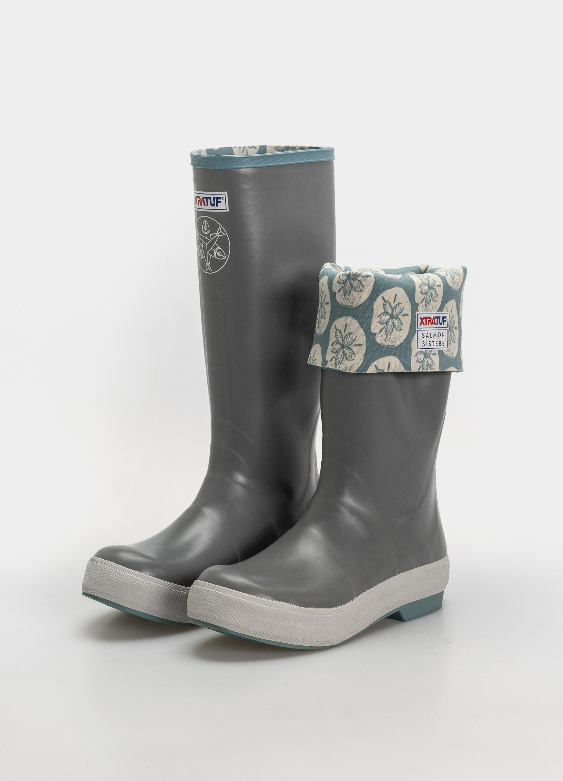 Взуття Xtratuf Salmon Sisters 15 Legacy Boot Wmn (grey sand dollar)