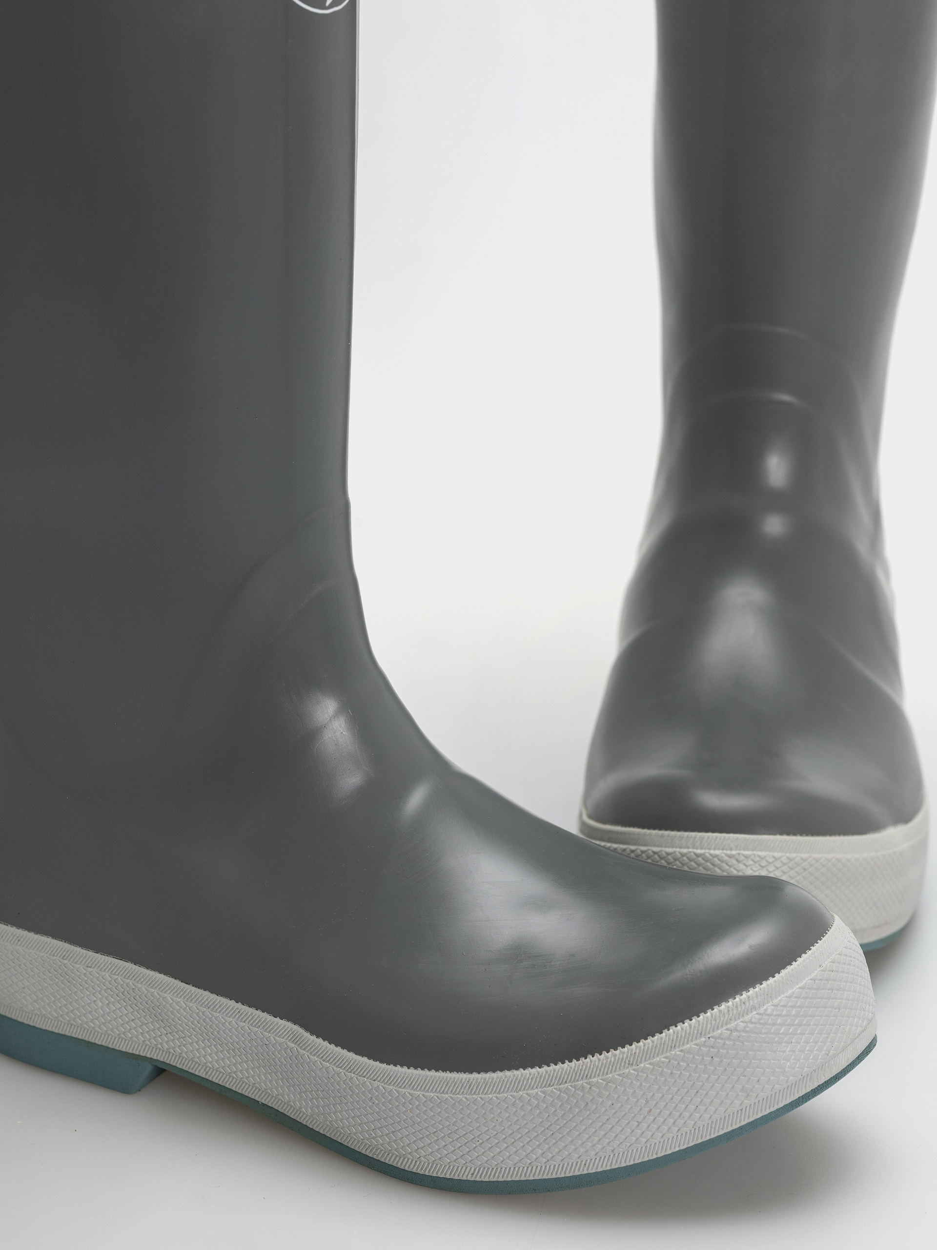 Взуття Xtratuf Salmon Sisters 15 Legacy Boot Wmn (grey sand dollar)