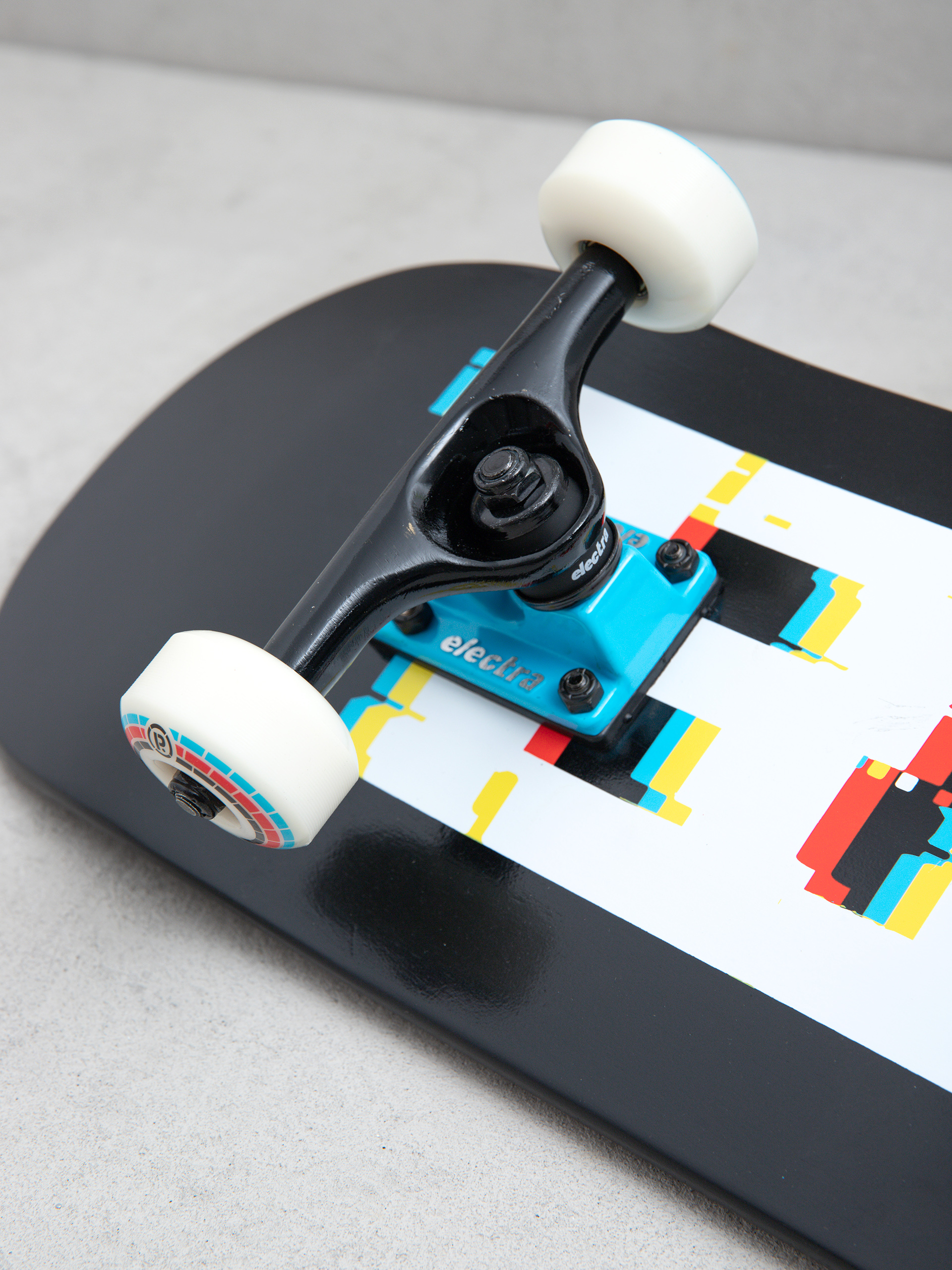 Скейтборд Cartel Skateboards Glitch (black)