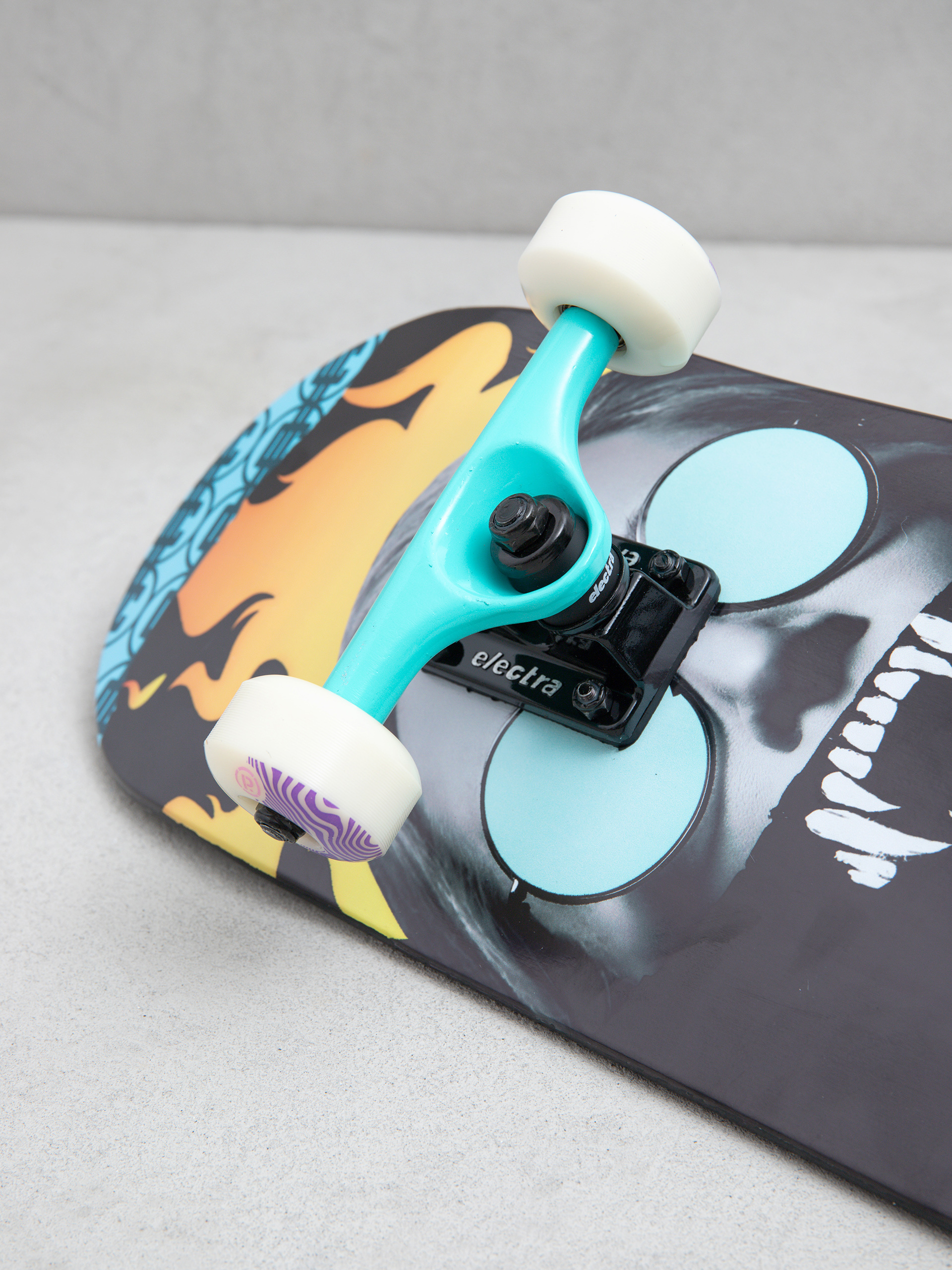 Скейтборд Cartel Skateboards Venom (black)