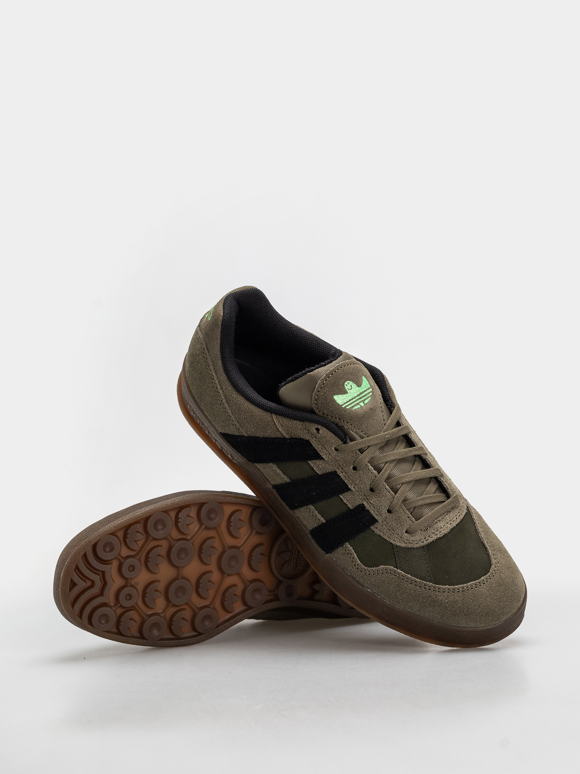 Взуття adidas Aloha Super (olistr/cblack/gum5)