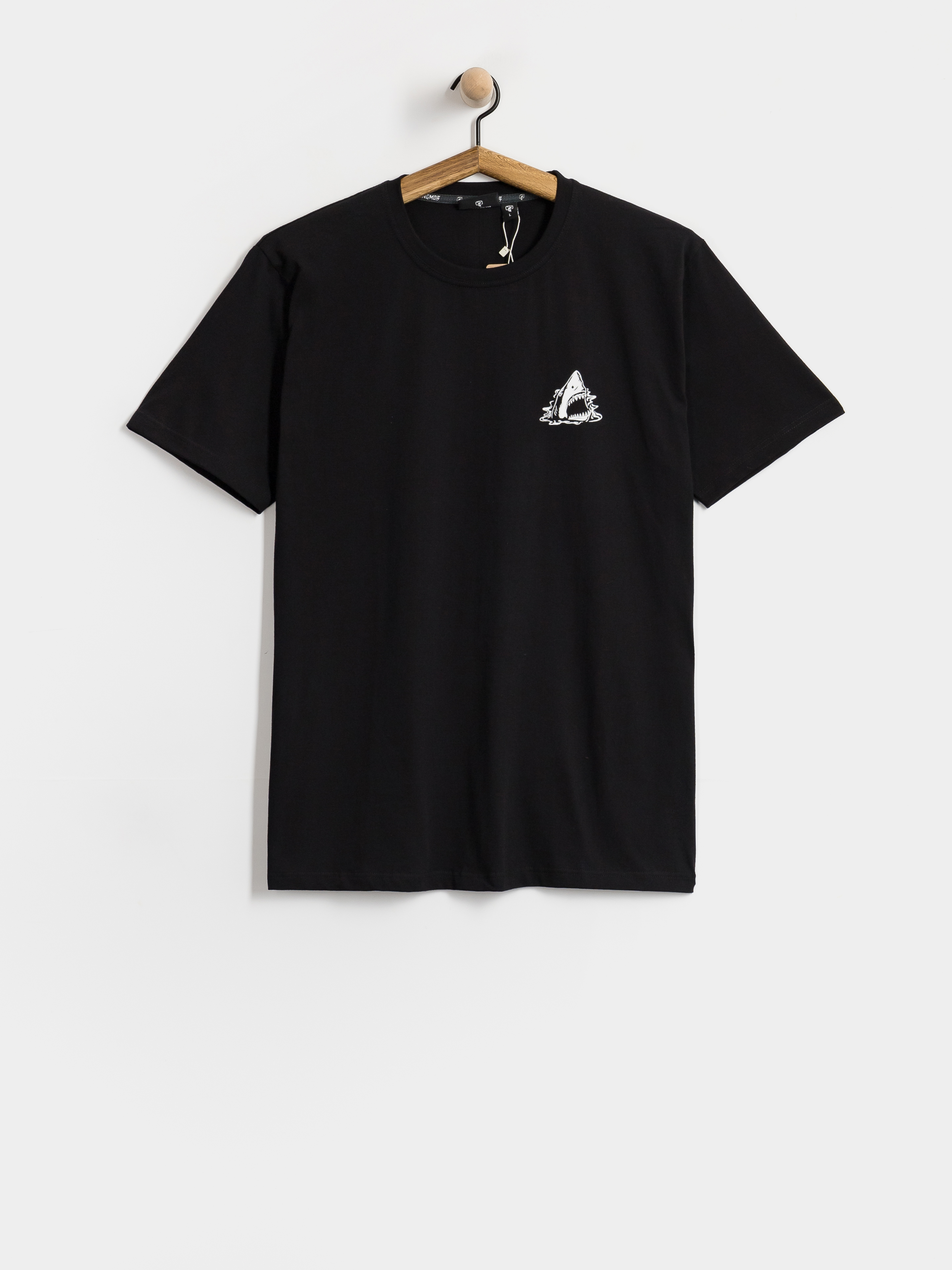 Футболка Jungmob Shark (black)